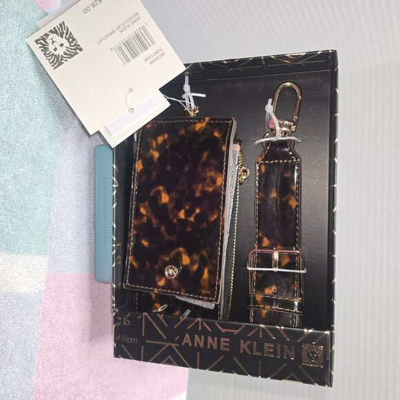 Anne Klein Tortoise Card Case w/Charms, Flat Wristlet and Key Chain - Picture 6 of 11
